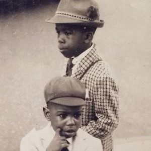 Meet your Posher, Barry r